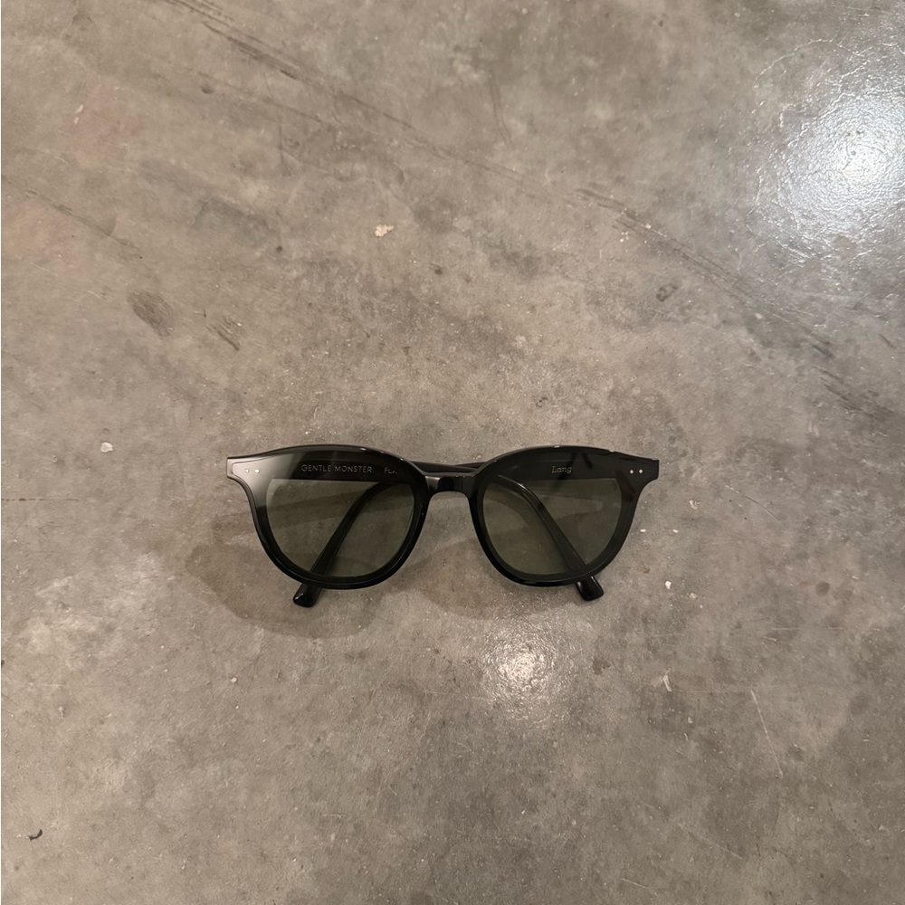Gentle Monster Unisex Lang Sunglasses — Black Frame / Green Lens - Picture 2 of 5